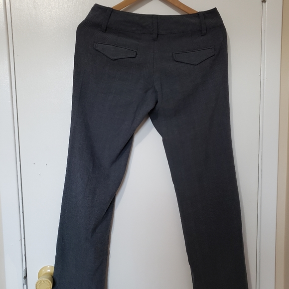 Old Navy Women's Dress Pant - Picture 3 of 10